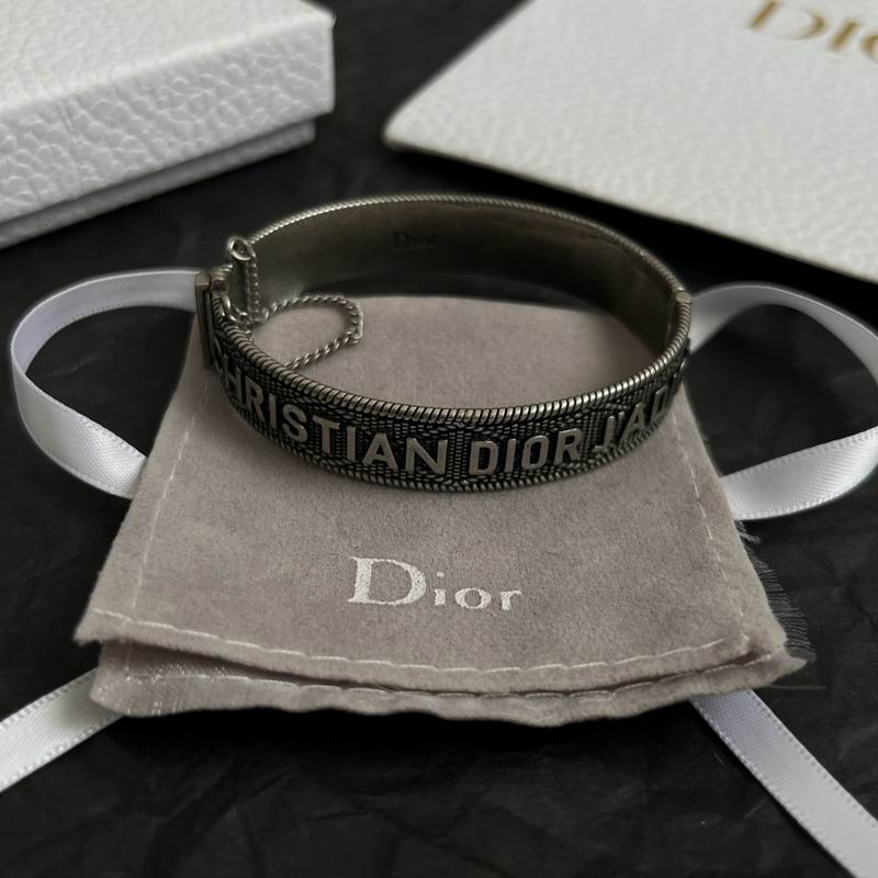Dior Bracelet 09yxx19
